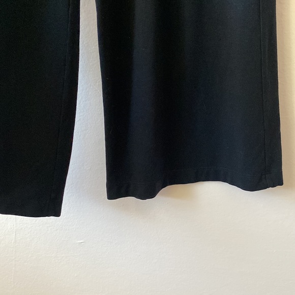 Chico’s black tencel pull on flowy wide leg pant size 1 - Picture 3 of 7